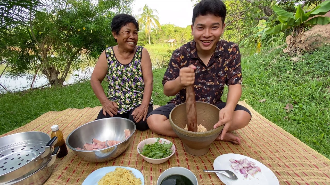 หมกหน่อไม้ใส่ปลาน้ำโขง เนื้อปลาหวานมันและอร่อยมากๆ - [25/05/2020]