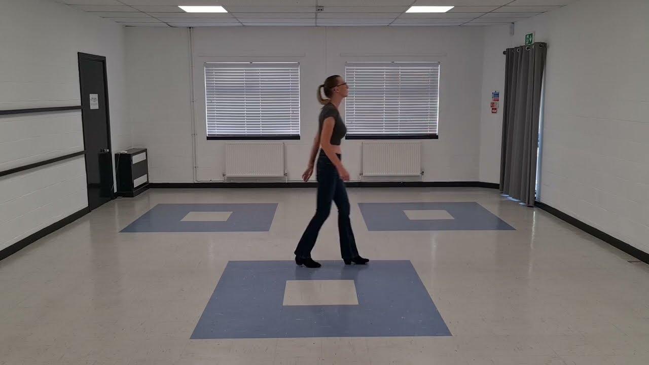 Catching Feelings For Me - LINE DANCE DEMO