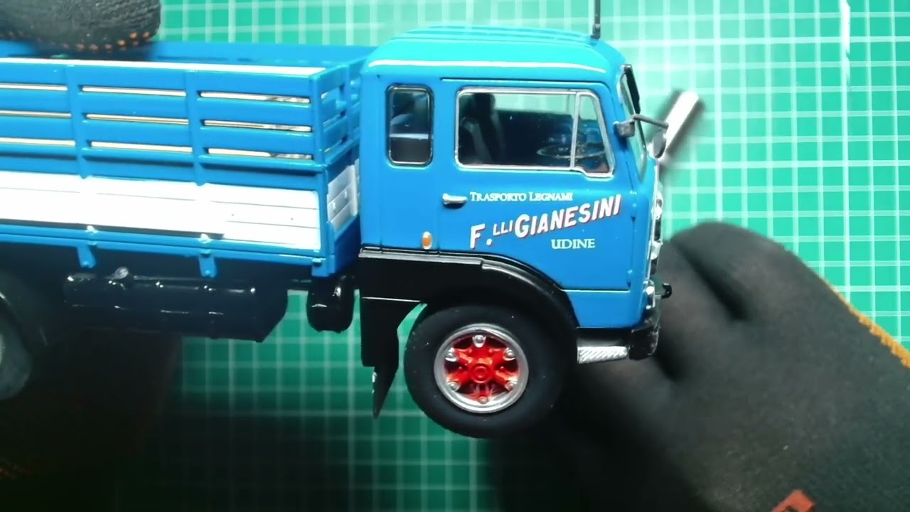 Camion d'epoca - DeAgostini - Fiat 682 N2 - 1955