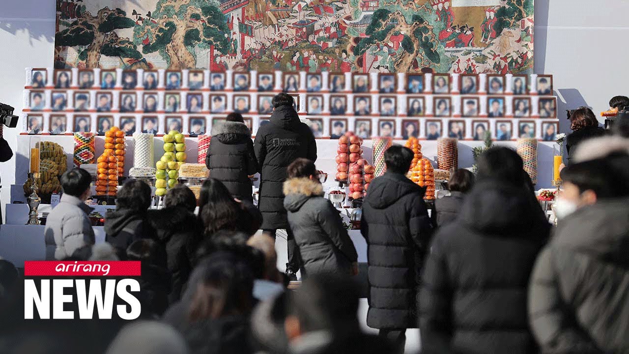 Monks hold Buddhist ceremony to mourn Itaewon victims on 49th day since tragedy