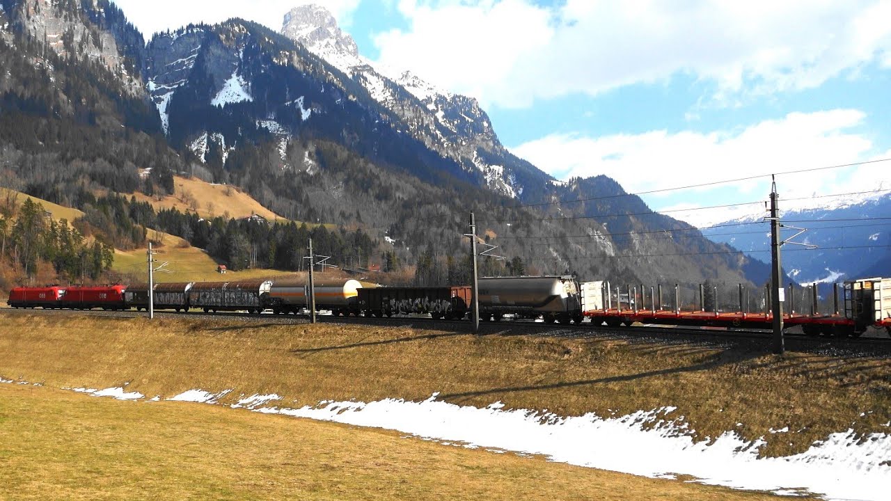 Arlbergbahn: Railjet, Güterzüge, IC119 Bodensee & EC164 Transalpin am Brazer Bogen