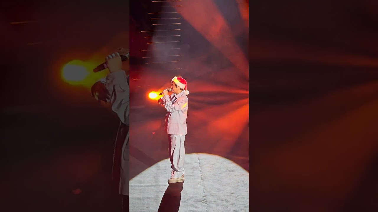 張與辰2025平安夜 融創廣洲大劇院唱“ Novara“