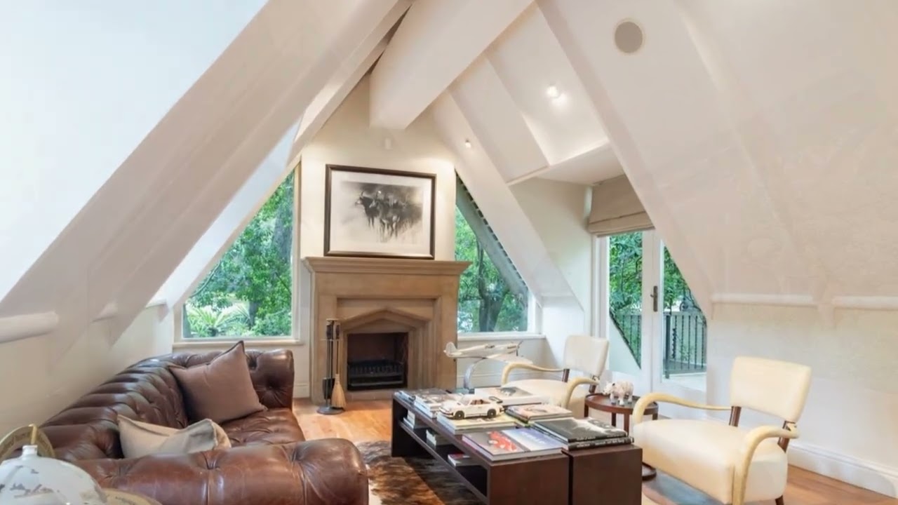 Grand Residence with Botanical Garden Living