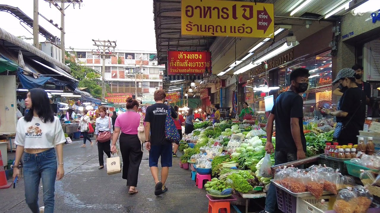 [4K] Walking in Bangkok Huai Khwang Area, with a Local Thai Atmosphere