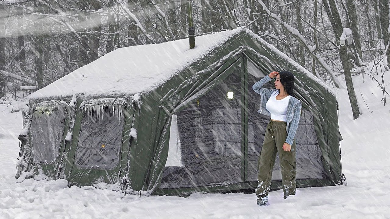 7 ДНЕЙ КЕМПИНГА В СИЛЬНОМ СНЕГЕ С МЕТЕЛЬЮ . ❄️ УЮТНАЯ НАДУВНАЯ ПАЛАТКА .