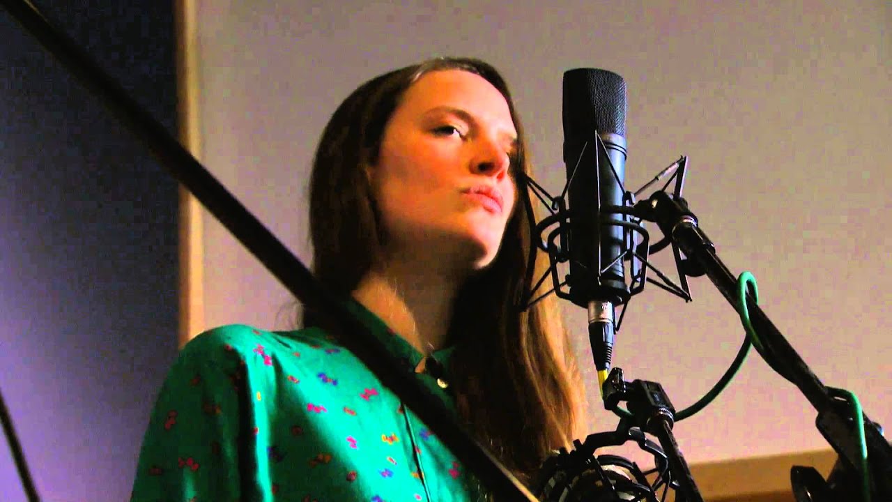 The Staves:  - 'Mexico' | The Bridge 909 in Studio