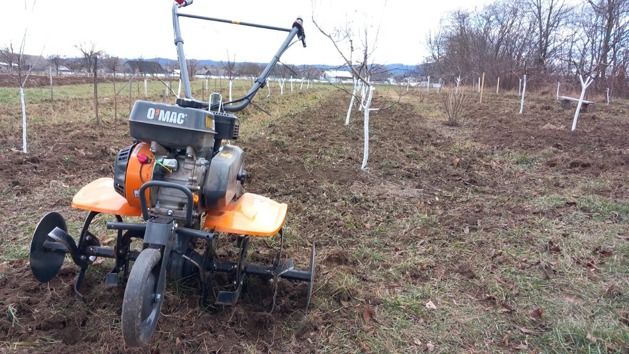 Motocultor O'mac MC 70 in actiune.