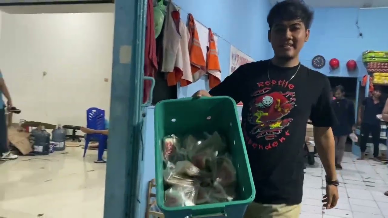 konten berbagi untuk bapak gojek yg sedang mencari nafkah di jalanan