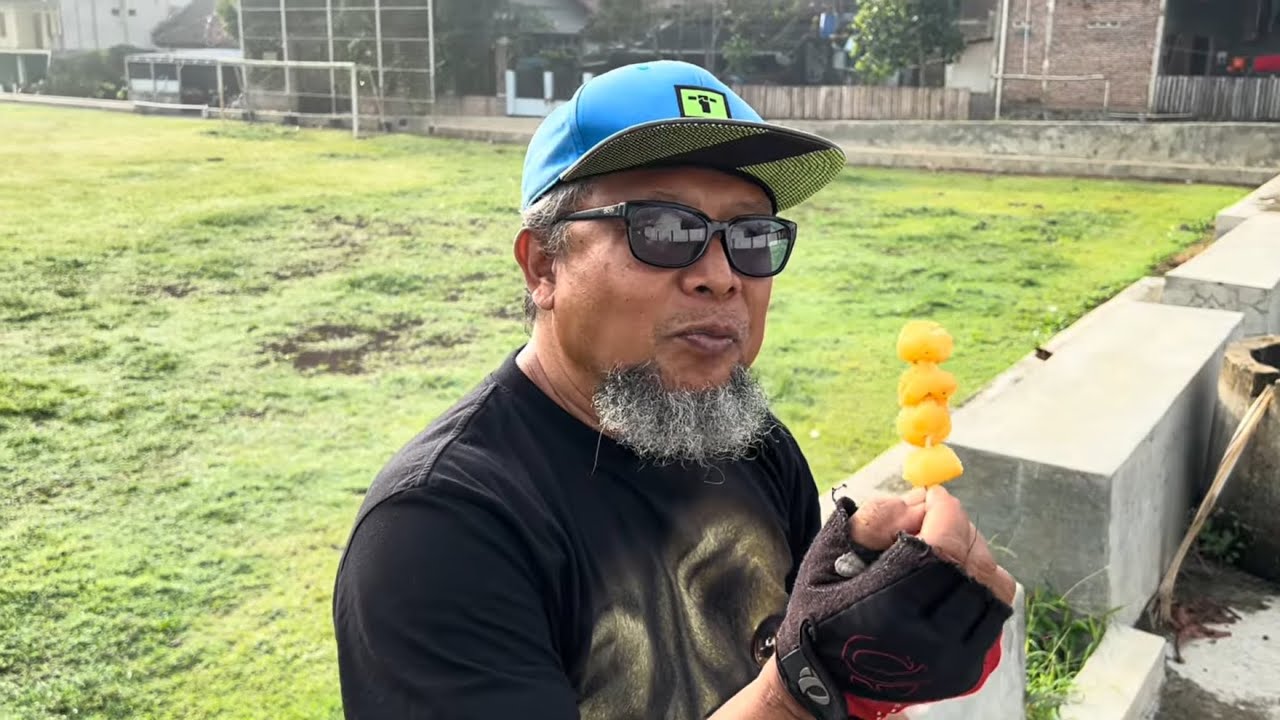 Nggowes pis-tipis…..