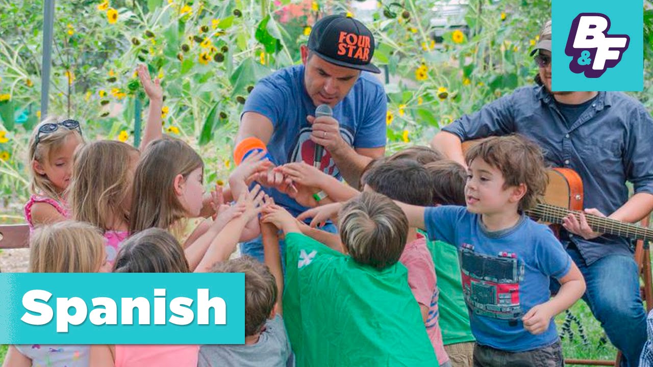 Beginning Spanish - Learn family names with BASHO & FRIENDS - Global Unity
