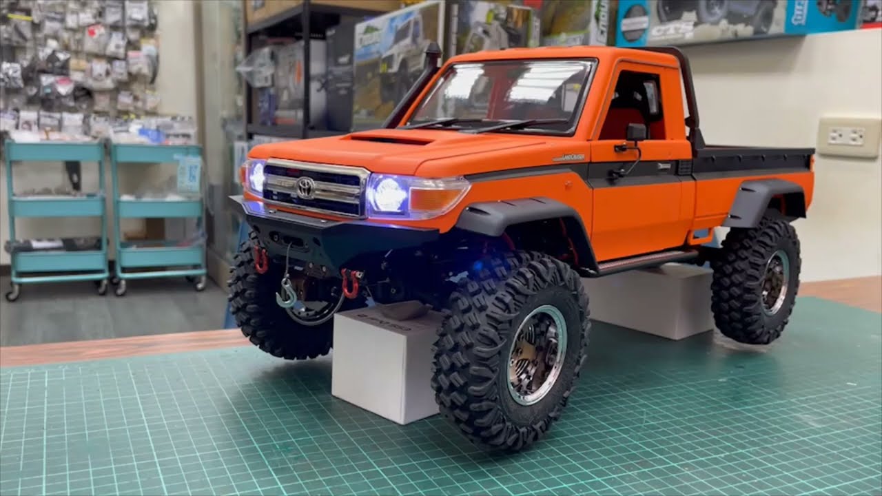 BOOMRACING BRX01 LC70