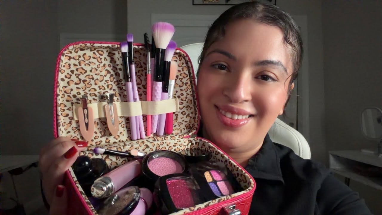 ASMR amiga te maquilla 💄-Atención personal (friend does your makeup ASMR) ✨