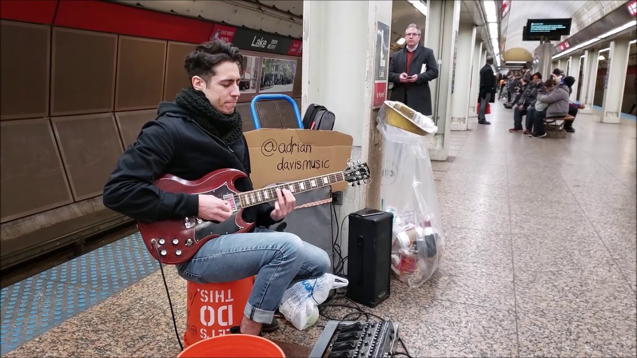 Adrian Davis Plays some Santana! #chicago #WCTA #WCTAchicagoundergroundsound #cta #busker #subway