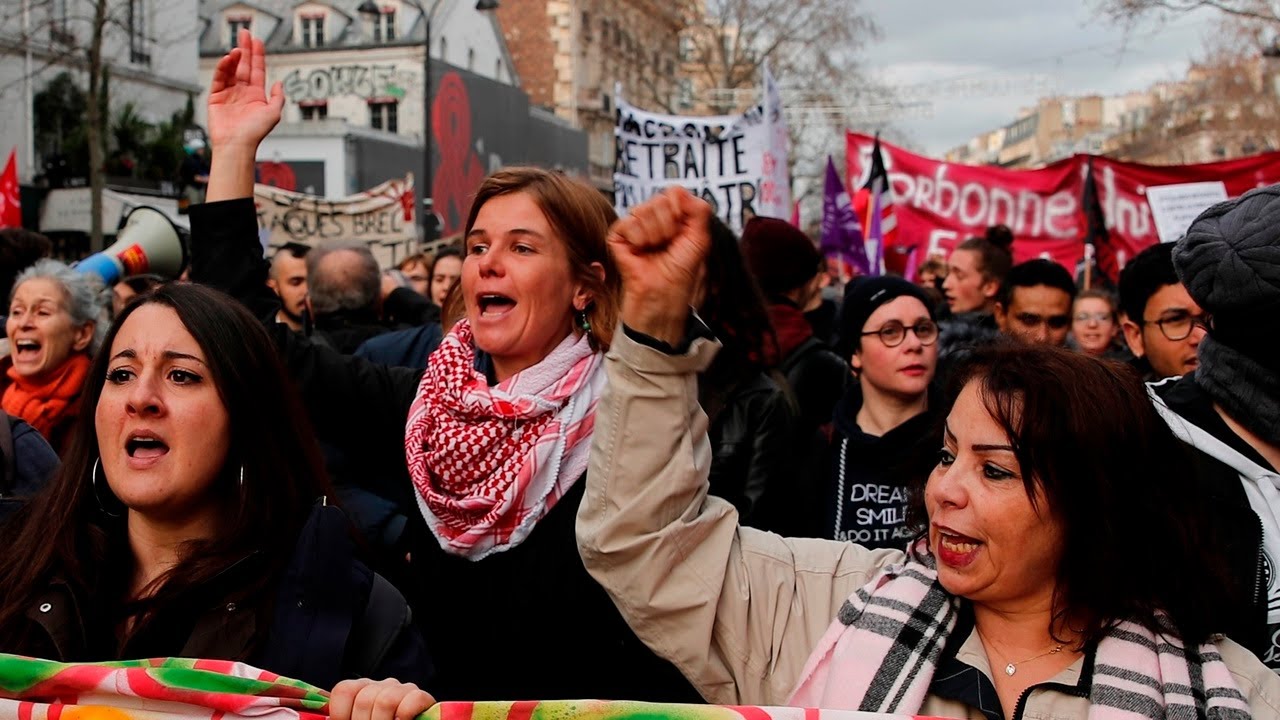 Anti-reform protests escalate in Paris