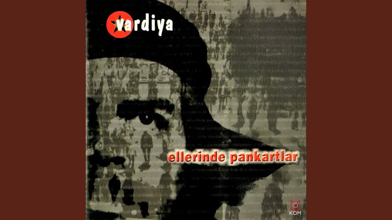 Ellerinde Pankartlar