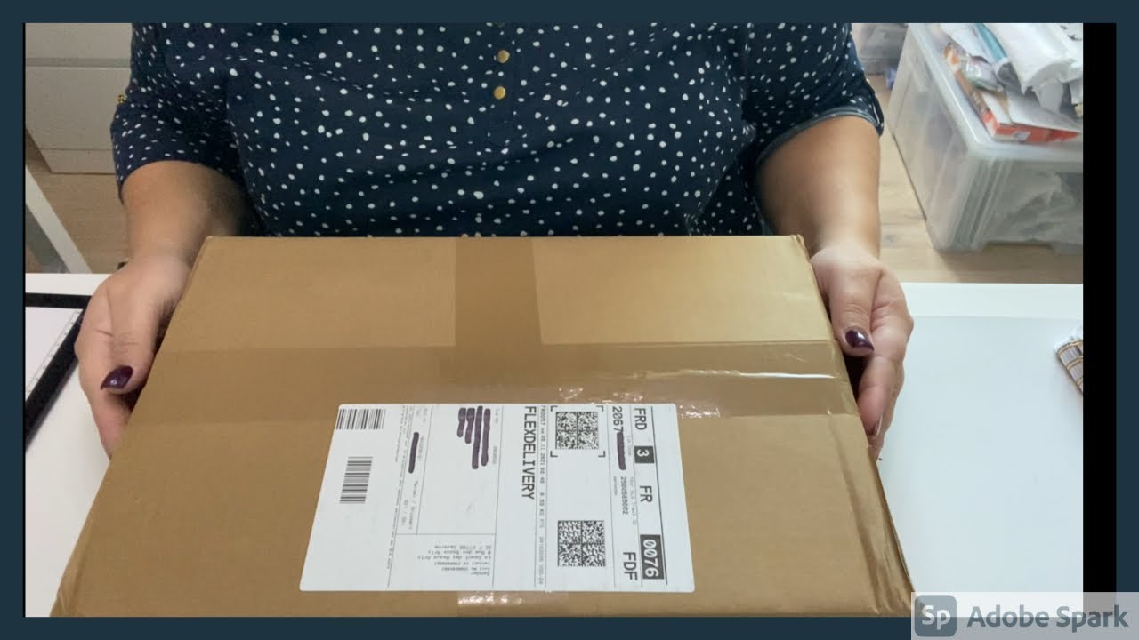 Coloriage Unboxing Le Géant des Beaux Arts