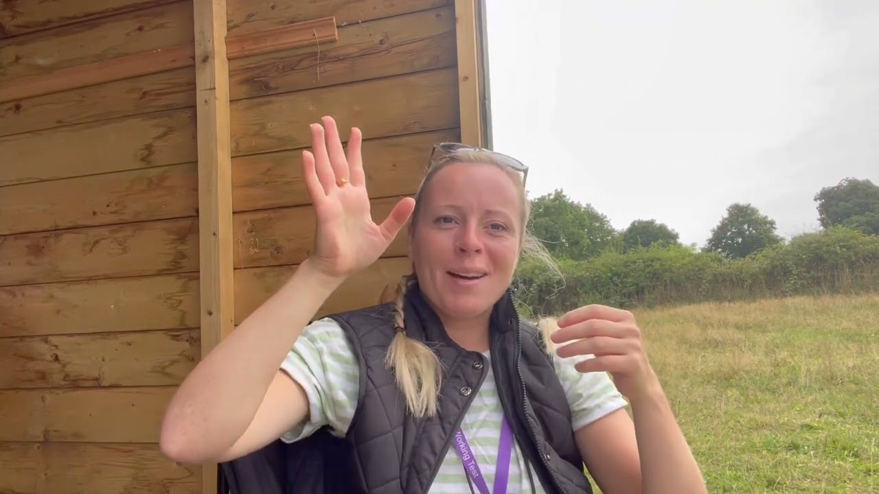 Gundog Training: learning to follow and turn at the heel position !! Episode 18