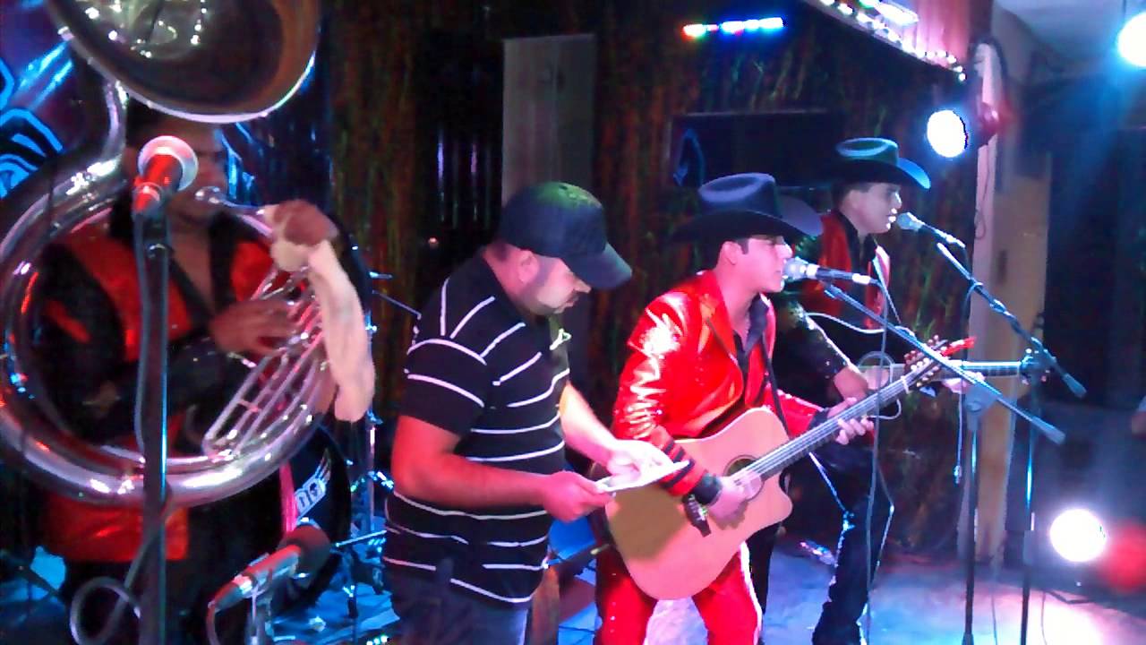 ARIEL CAMACHO Y SUS PLEBES - EL TORO ENCARTADO