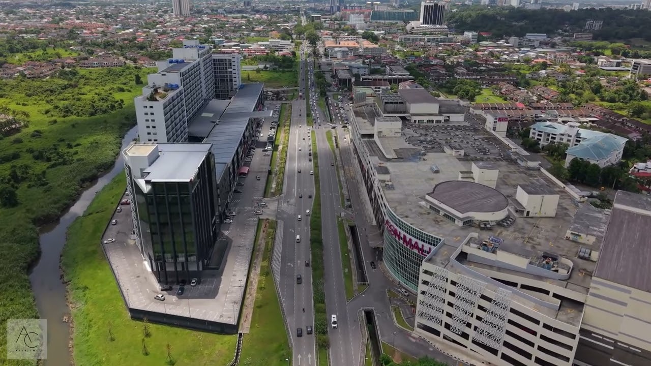 KUCHING: 3RD MILE/TUN AHMAD ZAIDI ADRUCE- CINEMATIC CITY VIEW (APRIL 2025)