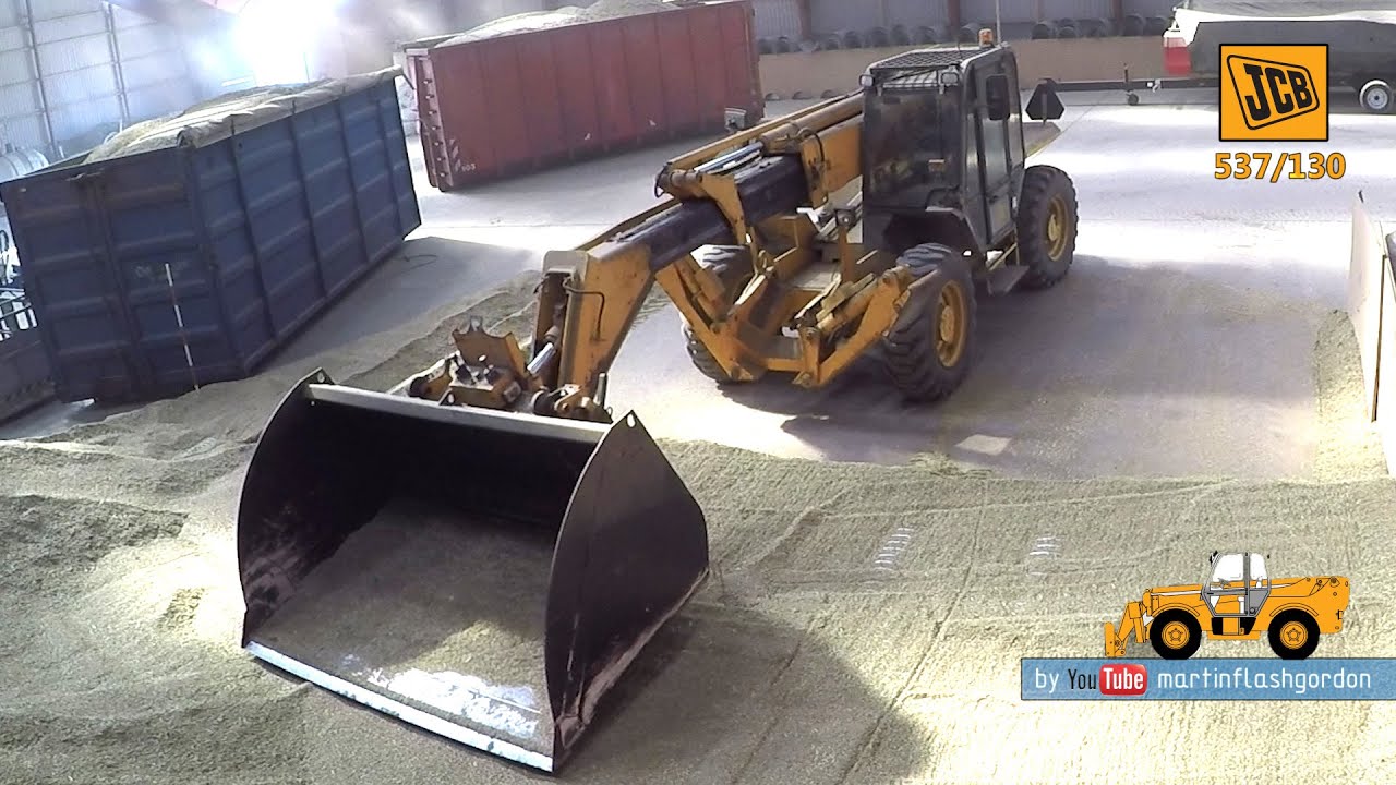 JCB 537-130 ładowanie nasion trawy/loading grass seed
