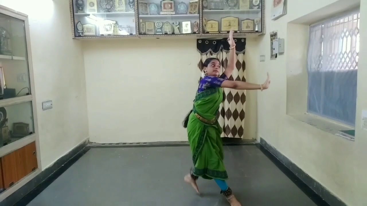Kuchipudi Dance Steps 1 st Half(Full) by Chandana NRITHYA SRAVANTHI
