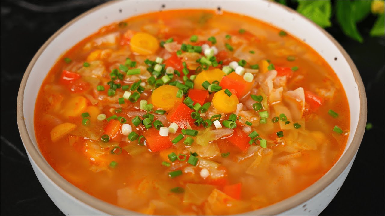 Abnehmsuppe. Ich habe 15 kg verloren. Starker Fettverbrenner. Rezept mit Kohl. Gesunde Rezepte.