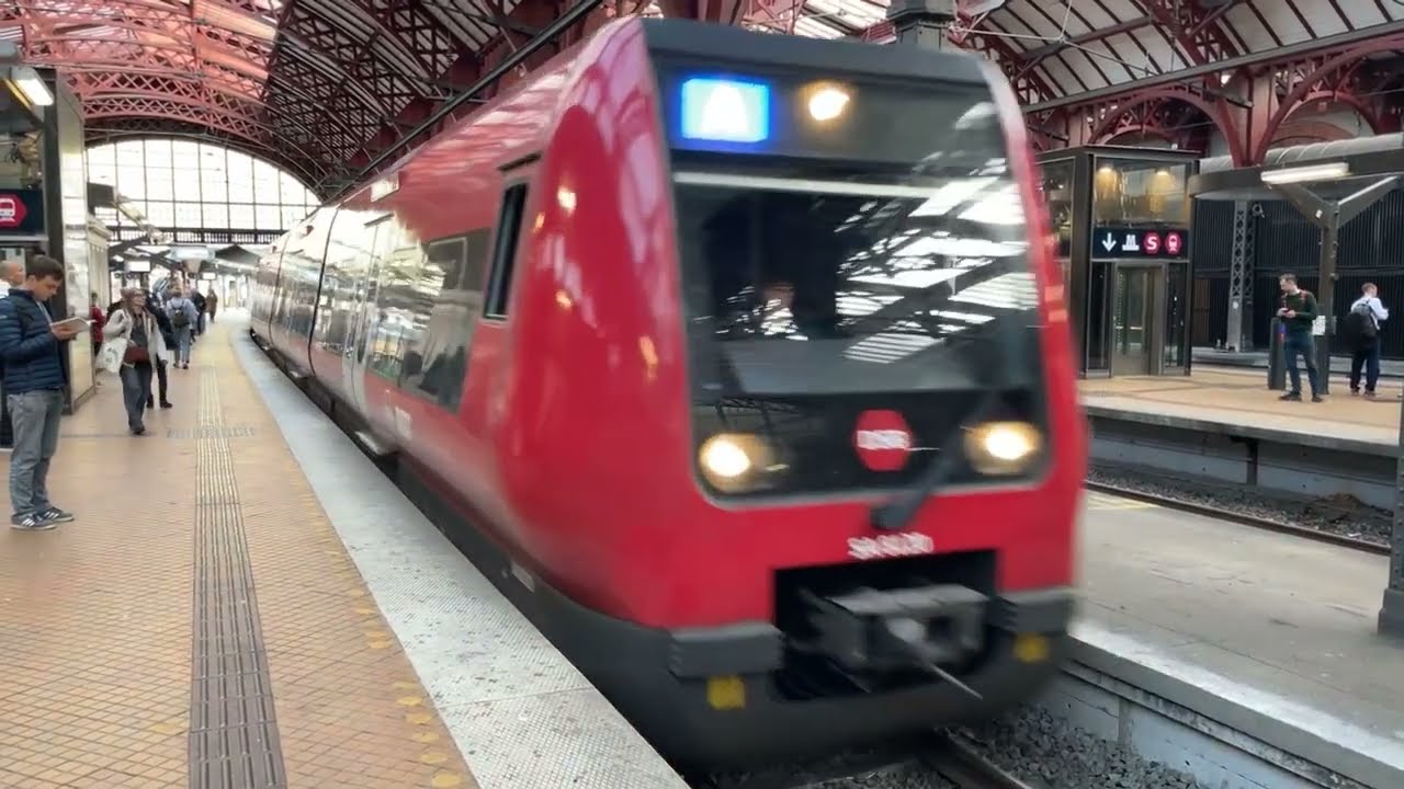 Åktur med Köpenhamns S-tog - Trip with Copenhagen’s S-train