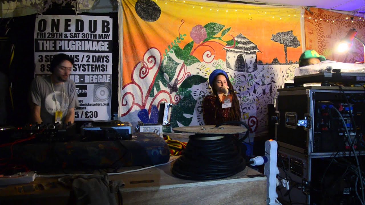 U.N.O.D 2015 Rootical & Mr Feelgood & Sistah Lore playing Jah Light by Young Addis