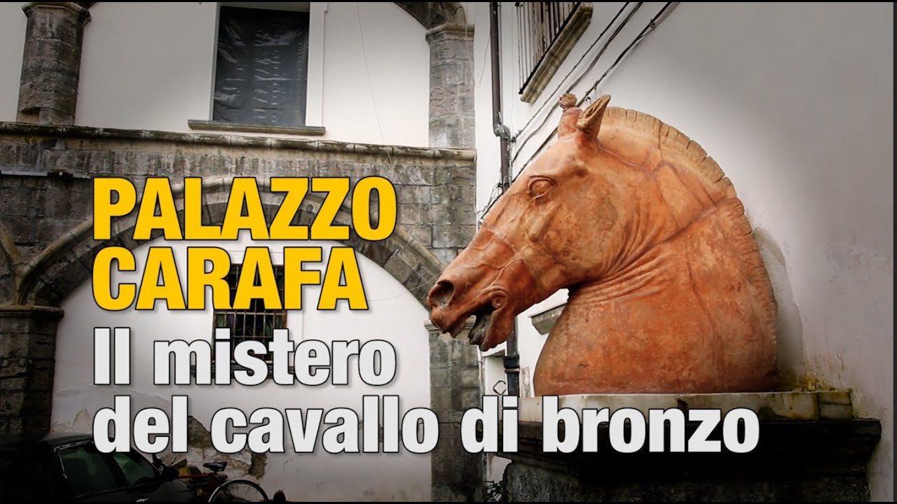 Segreti Napoletani: Palazzo Carafa e il mistero del cavallo di bronzo