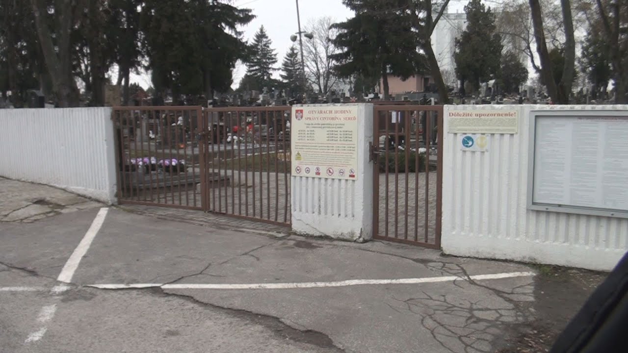 KOPAŤ HROBY BAGROM?