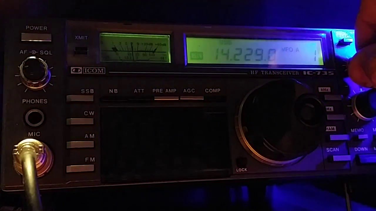 ICOM IC-735 HF TRANSCEIVER!