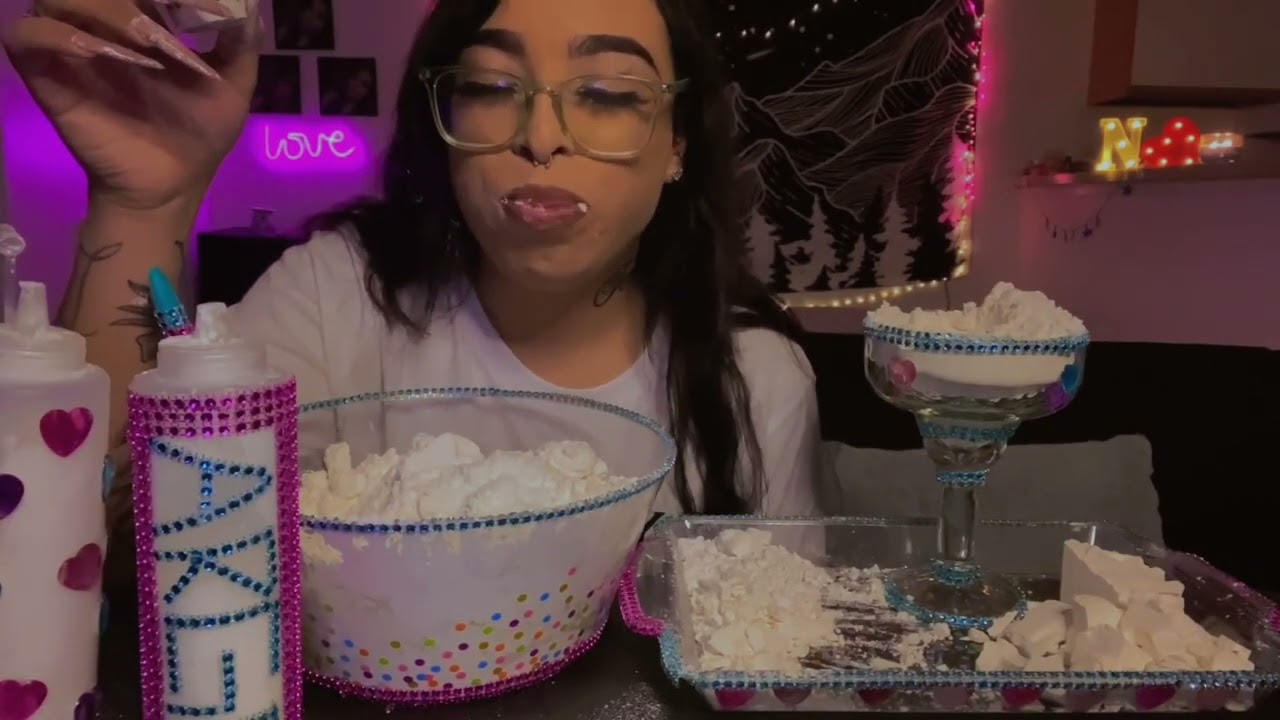 Mukbang again cornstarch crunchy&squeky #cornstartchasmr #cornstarcheating #asmrvideo #asmr