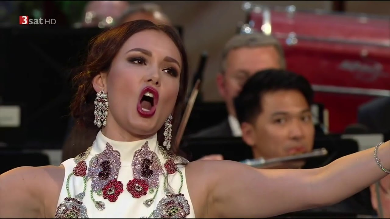 Mattinata - The impossible Duet - Aida Garifullina & Mario Lanza