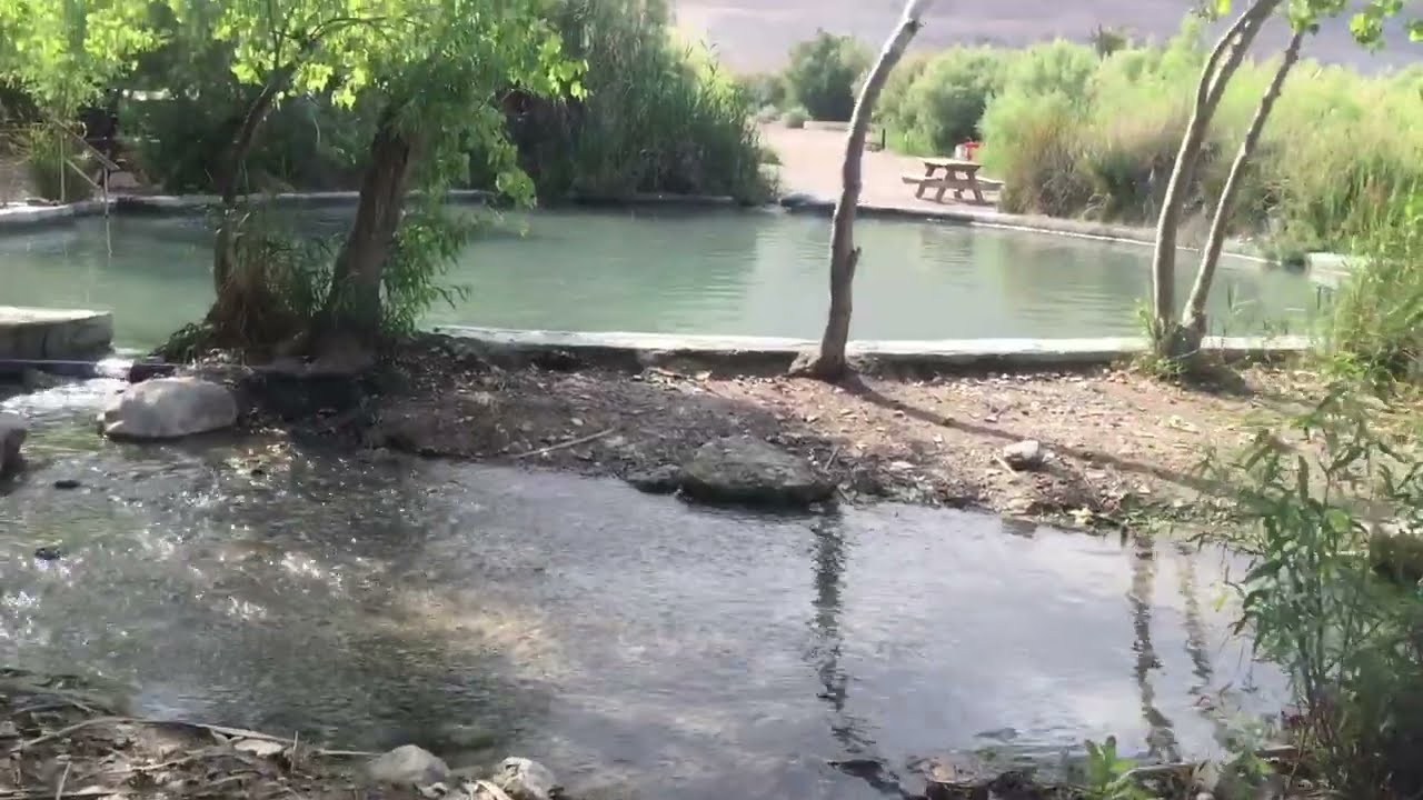 Ein Pascha Spring Near Qumran Near the Dead Sea عين الفشخة بجانب قمران في منطقة البحر الميت