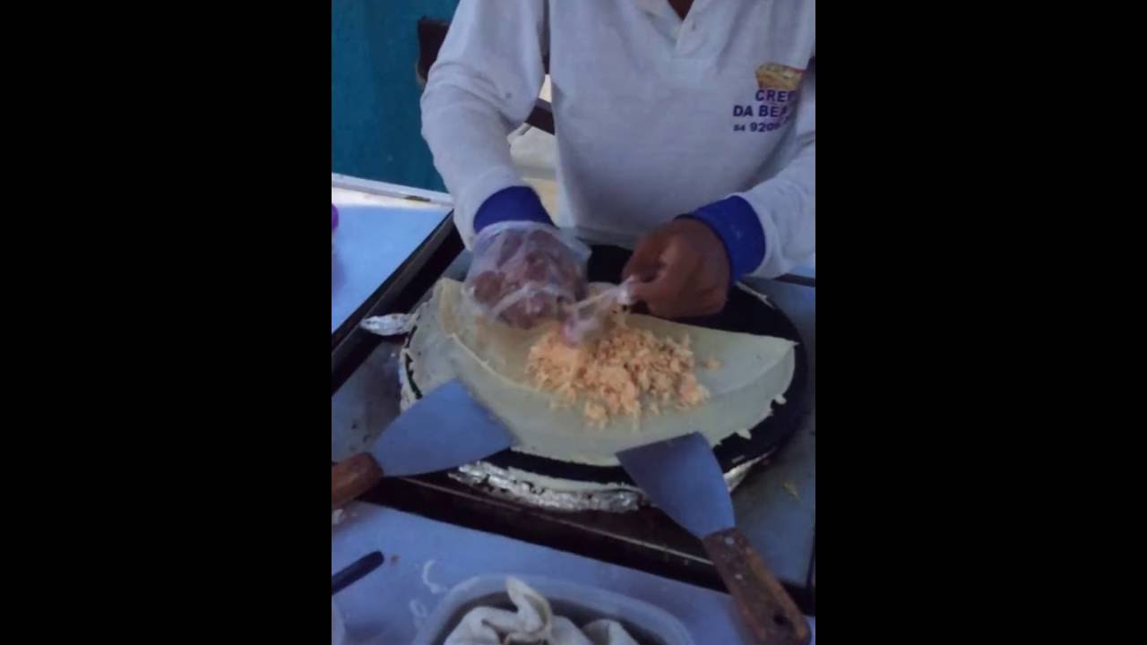 Crepe de Frango com Catupiry feito na hora - Praia de Ponta Negra, Natal