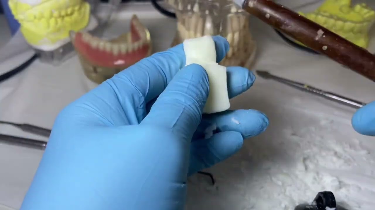 Central incisor soap carving #somali #dentalstudenteducation #dentistry #slime