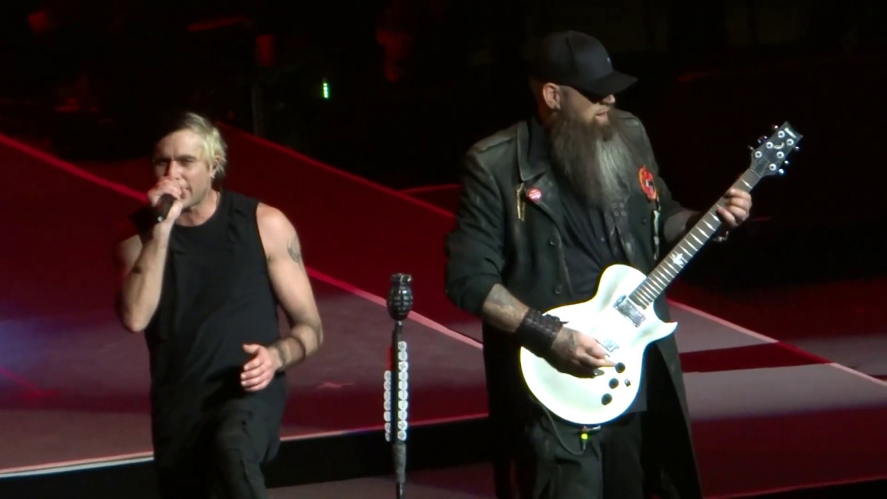 Three Days Grace Live 2019 🡆 I Hate Everything About You 🡄 1/28 - Houston, TX