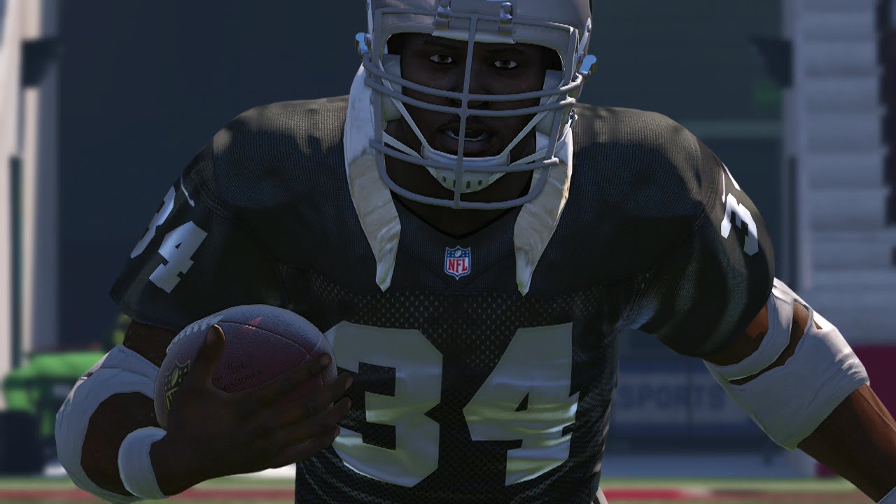 ELECTRIFYING SPIN TOUCHDOWN Bo Jackson 99 Overall BEAST - Madden 15 Ultimate Team Gameplay
