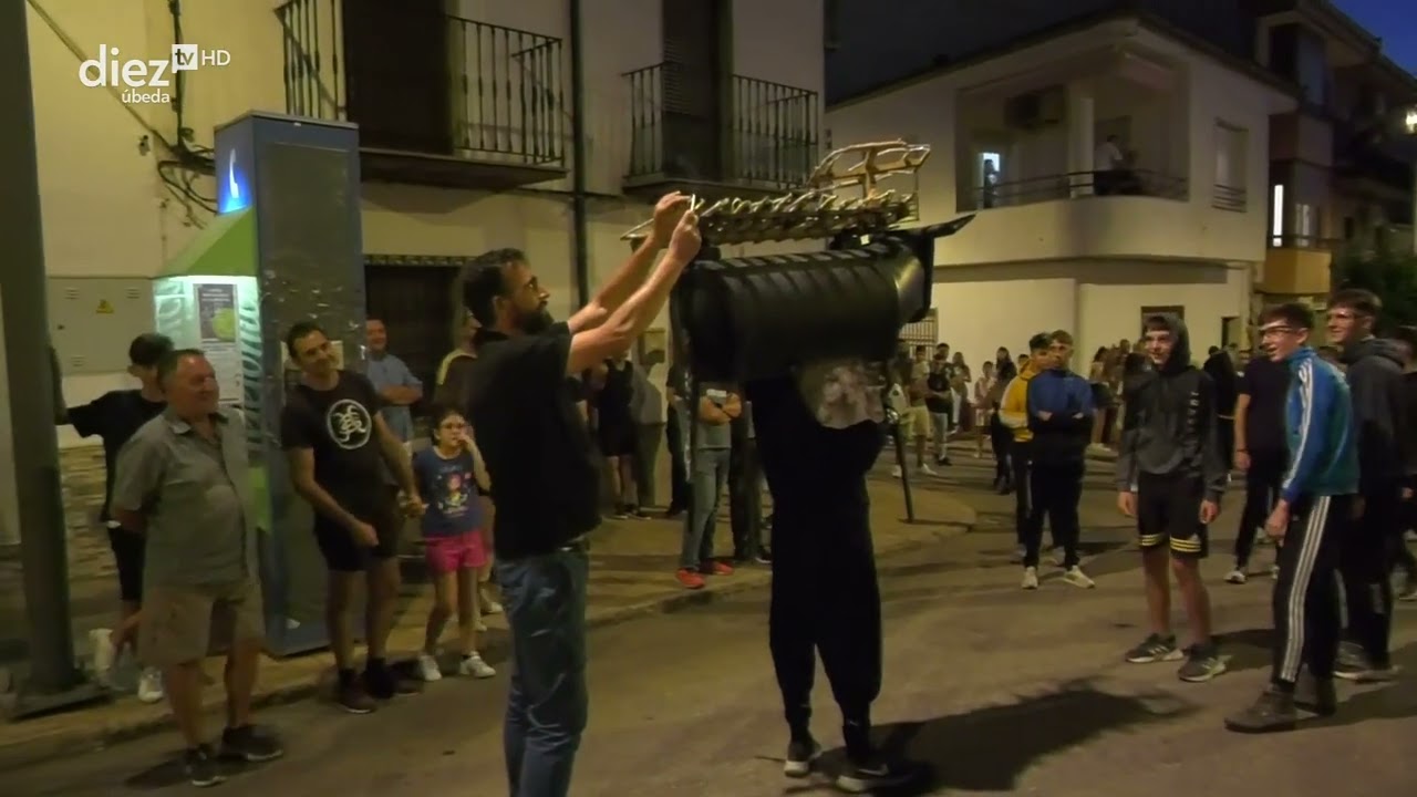 Feria de Torreperogil 2023. Toro de fuego infantil