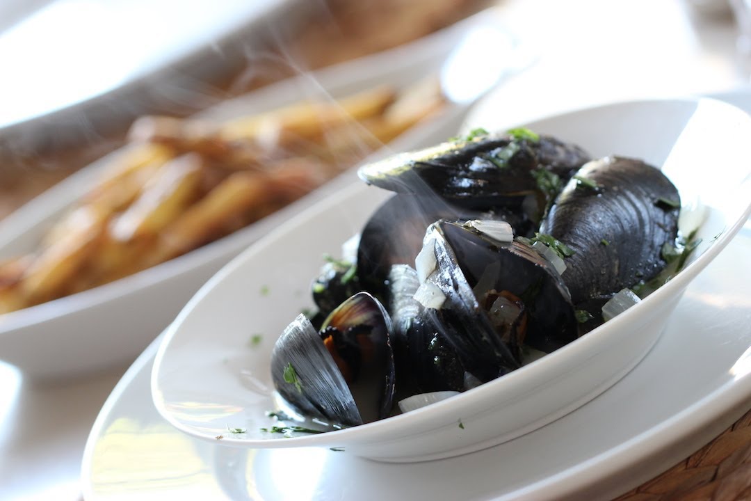 Beth's Easy Moules Frites | ENTERTAINING WITH BETH