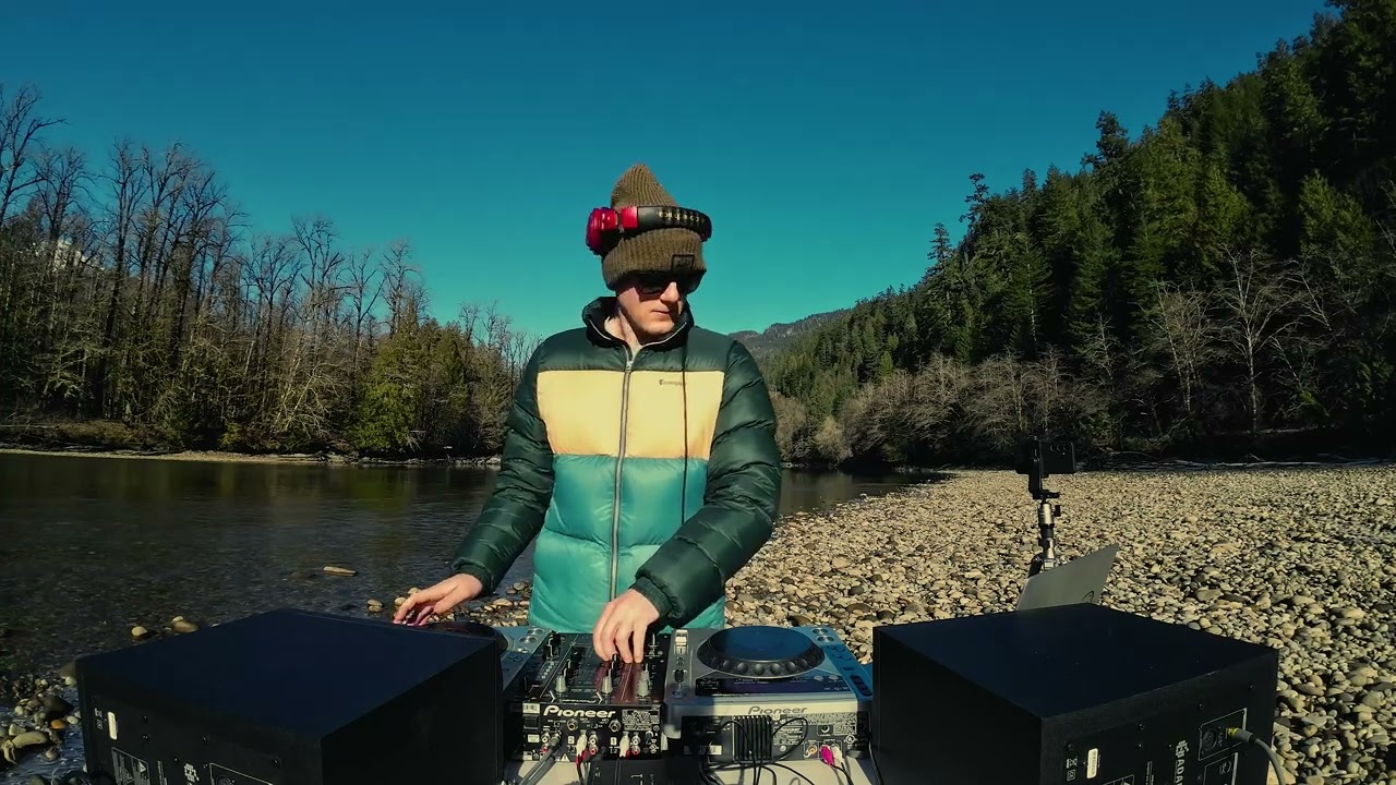 Chill Deep House  | Lökii Live Set | Melodic Winter River Set