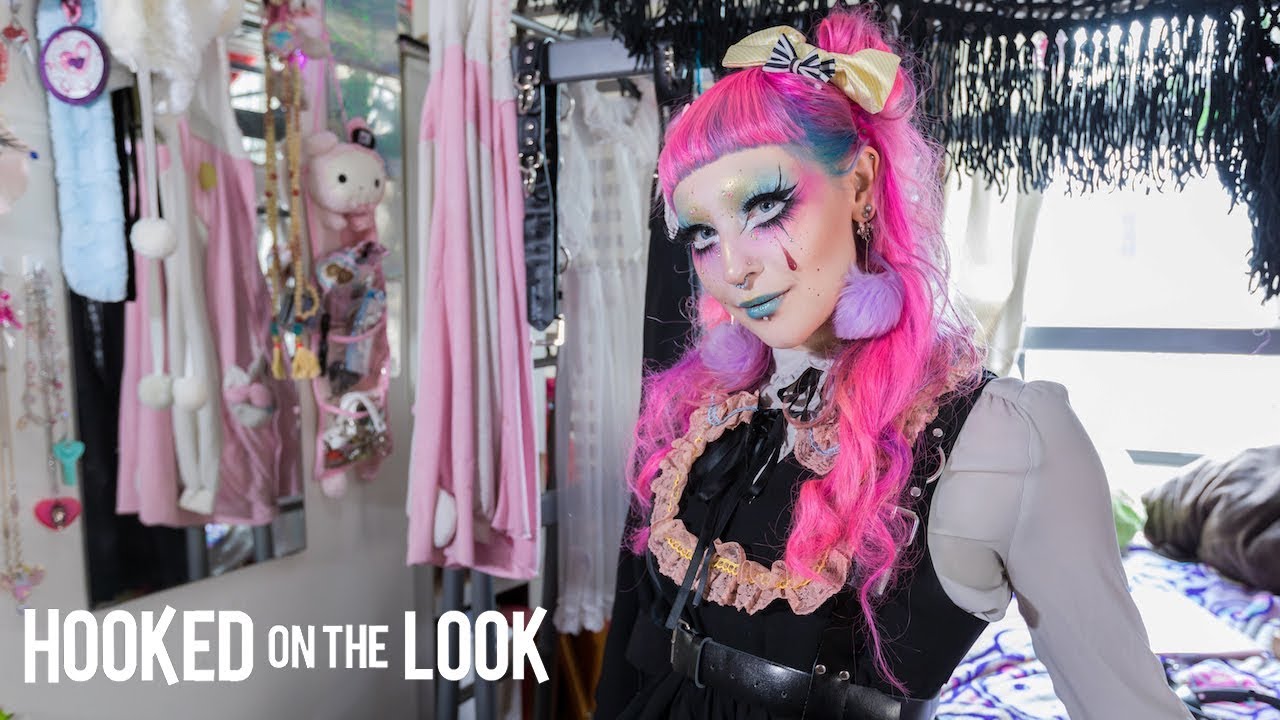 I&rsquo;m A Living Art Doll | HOOKED ON THE LOOK