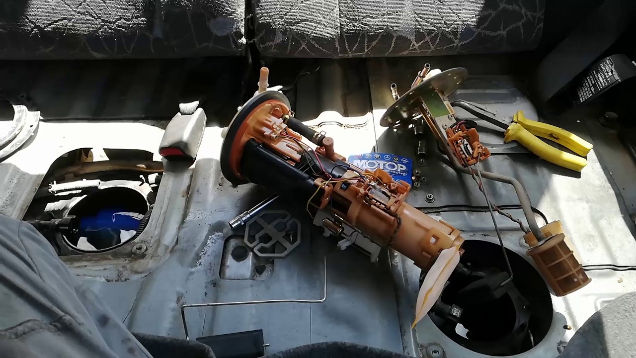 Бензобак и полавок митсубиси паджеро ИО 1999 год