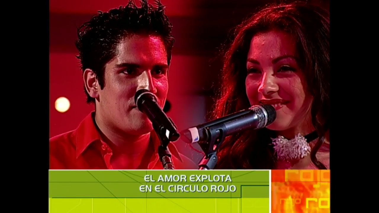 Circulo Rojo - Mon Laferte & Roberto Olea