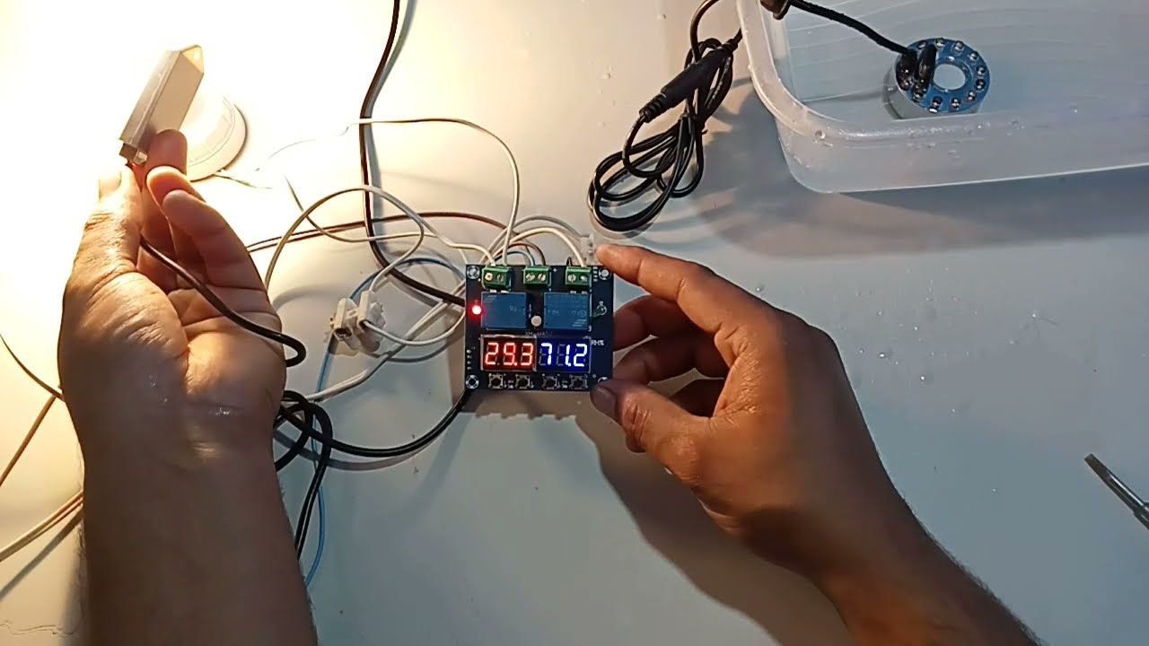 برمجة وتركيب المتحكم في الحرارة والرطوبة  XH-M452