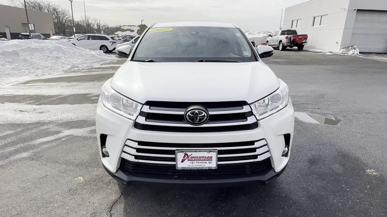 Used 2017 Toyota Highlander Valley Stream, Lynbrook, Rockville Center, Oceanside, Queens
