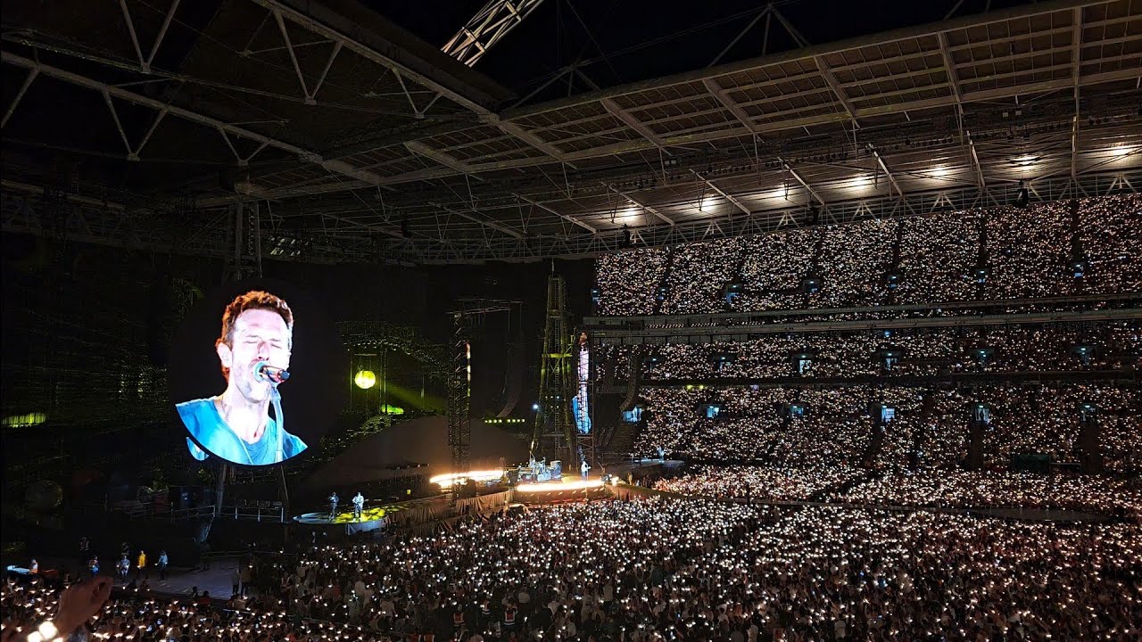 Coldplay- Yellow (Wembley Stadium London 03/09/2025)