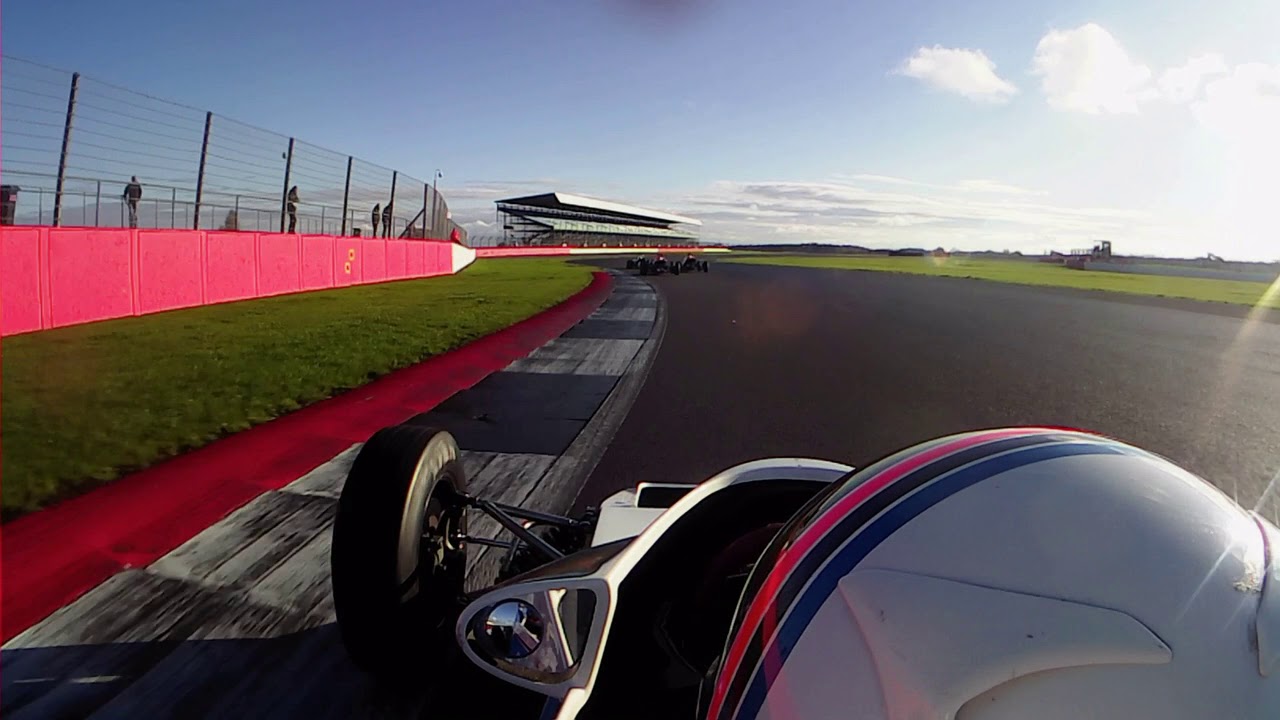 race2 wht pre82 ff1600 formula ford win van dieman rf80