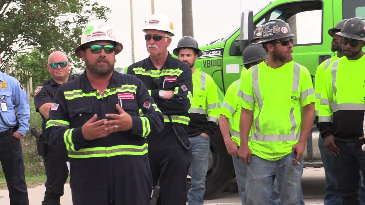 A Technical Towering Roll, Move & Lift -- Transport Video