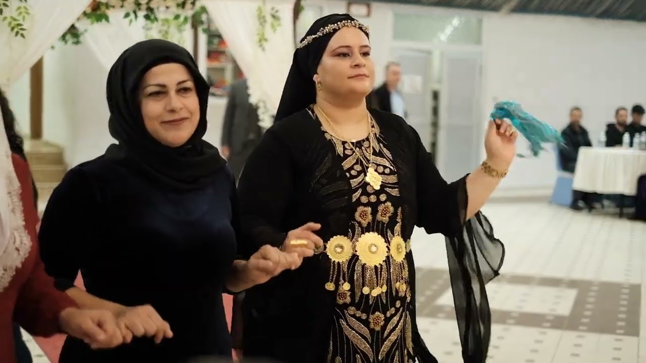 SAYILIR AİLESİNİN MUTLU G&Uuml;N&Uuml; PART 1 ( MERVE & METİN )